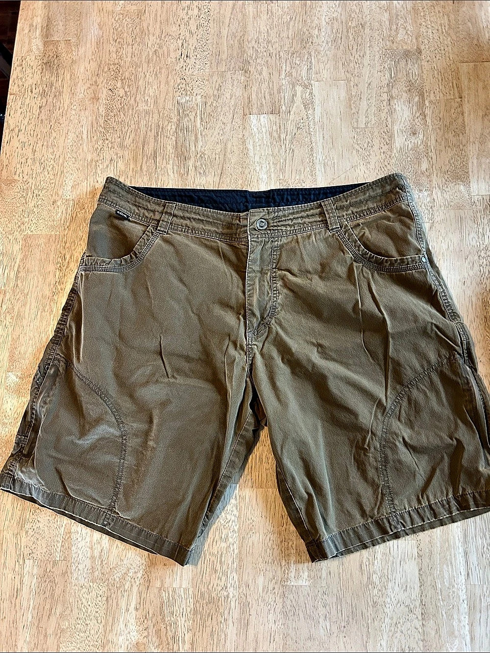 Kuhl Short Cargo Shorts in Brown Size 40